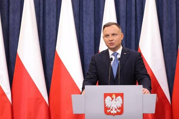 L'Occidente sta tramando un false flag in Polonia da attribuire a Russia e Bielorussia?