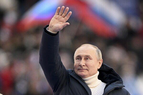 Vladimir Putin trionfa in Russia: ecco le reazioni della comunità globale.