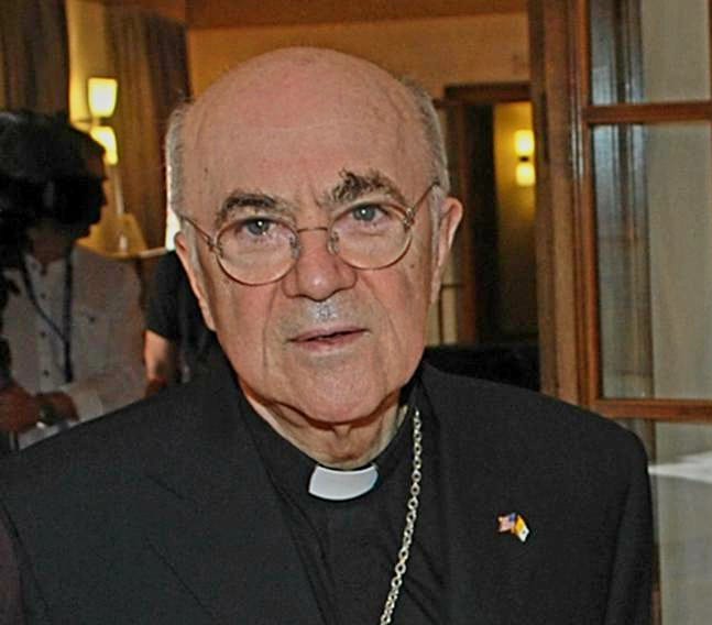 Monsignor Viganò accusato di scisma: "Io come Lefebvre, schema si ripete"