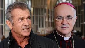 Mel Gibson si schiera con Monsignor Viganò: “Eroe”!